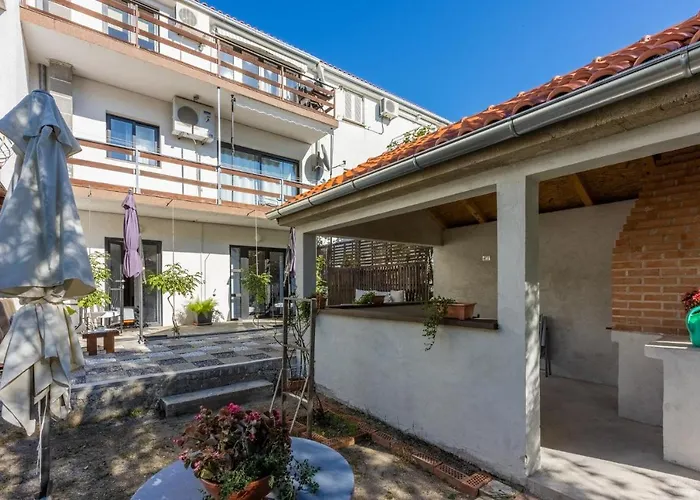 Ferienhaus House Sunshine Novi Vinodolski