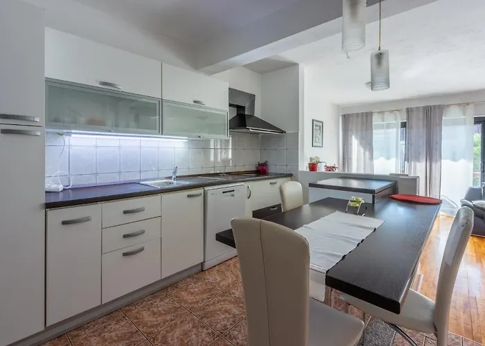 House Sunshine Novi Vinodolski