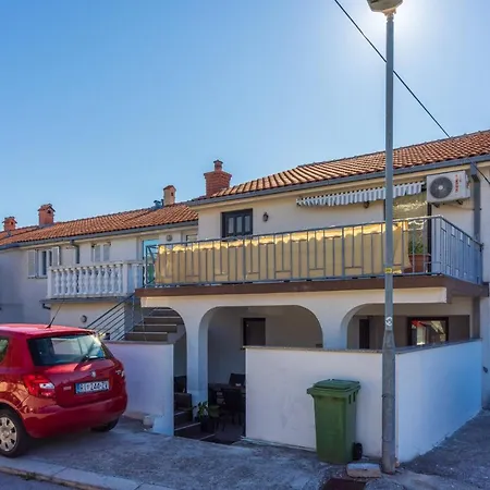 Holiday home House Sunshine